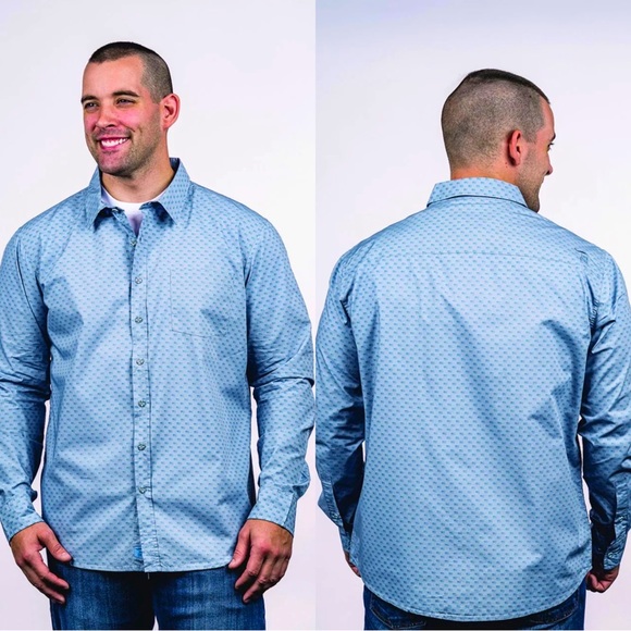 Soft Blue Nine Line Men’s Button Down - Picture 1 of 6